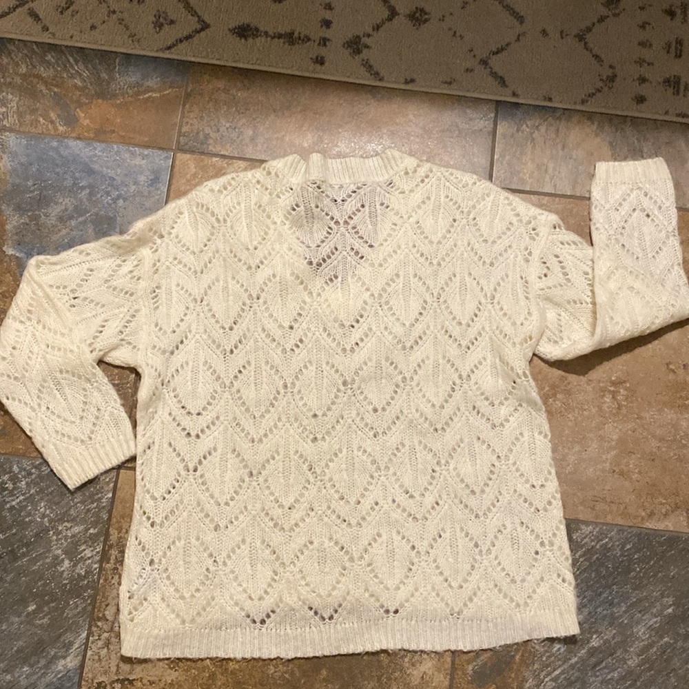 Sweater - Picture 4 of 4